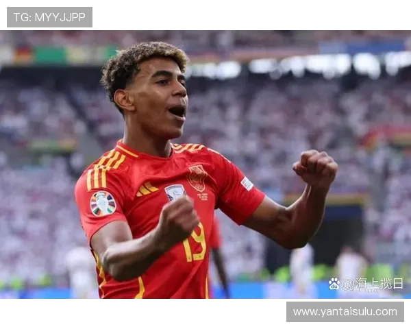 足球明星在赛场拼搏后的疲惫瞬间展现出他们不为人知的辛苦与努力 足球明星在赛场拼搏后的疲惫瞬间展现出他们不为人知的辛苦与努力